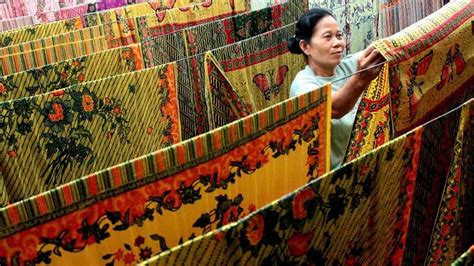 Produksi Batik Dengan Cara Tradisional