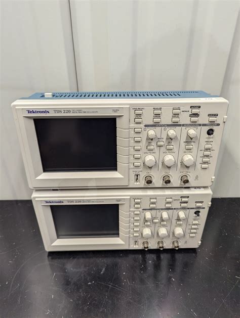 Two Tektronix TDS 220 Two Channel Digital Real Time Oscilloscope 100