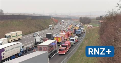 A Bei Kirchhausen Vollsperrung Nach T Dlichem Unfall Am Stauende