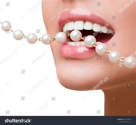 1,984 Teeth with pearl Images, Stock Photos & Vectors | Shutterstock