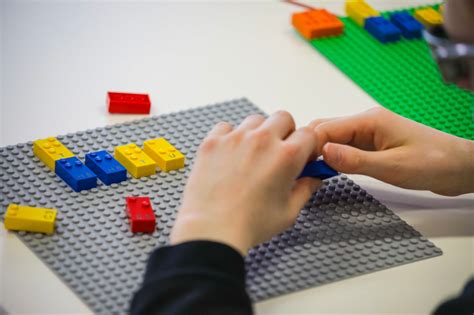 Lego Fabrica Bloques Con Braille Espa Ol