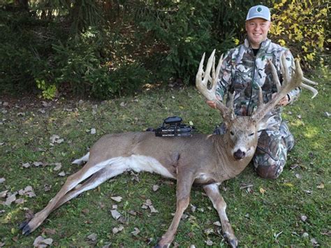 Deer Of The Year 2017 A Gnarly Non Typical Ohio Buck