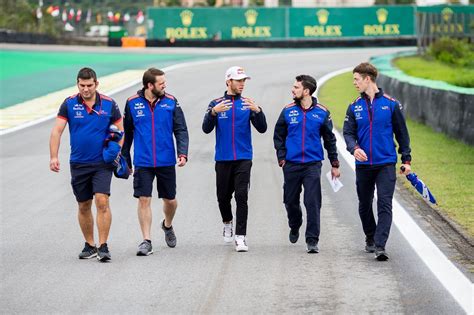 2018年f1第20戦ブラジルgp コース下見をするピエール・ガスリー（トロロッソ・ホンダ） Autosport Web