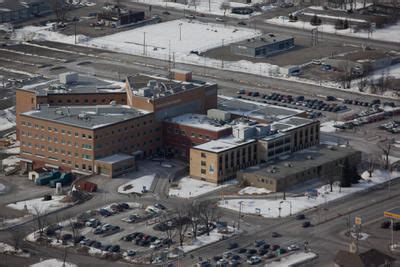 L urgence de l Hôpital de Saint Eustache était bondée