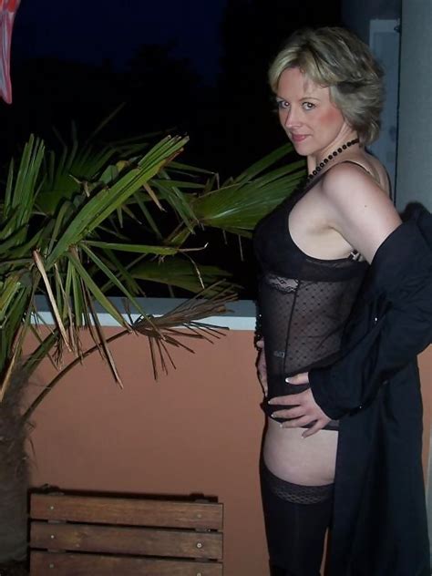 Sexy Mature French Milf Noelle Adult Photos 93298017