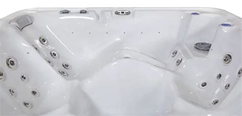 Hercules Hot Tub For Sale In North Carolina Wellis Spa