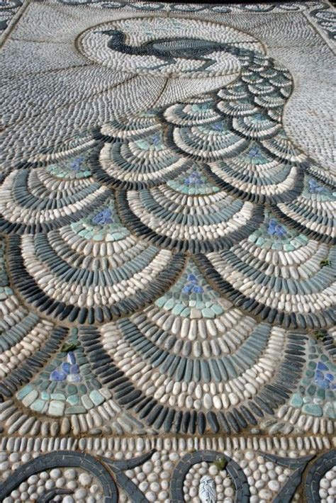 25 Garden Pathway Pebble Mosaic Ideas For Your Home Surroundings