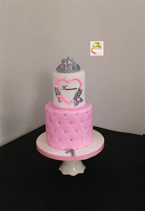 Princess Decorated Cake By Ruth Gatoandcake Cakesdecor