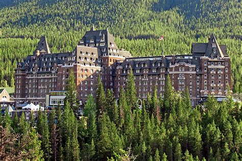 Experiencing the Fairmont Banff Springs Hotel – Canada’s Castle in the ...