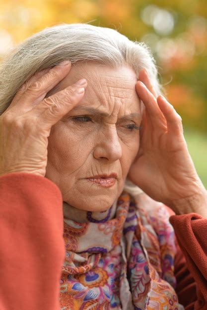 Premium Photo Close Up Portrait Of Thoughtful Senior Woman