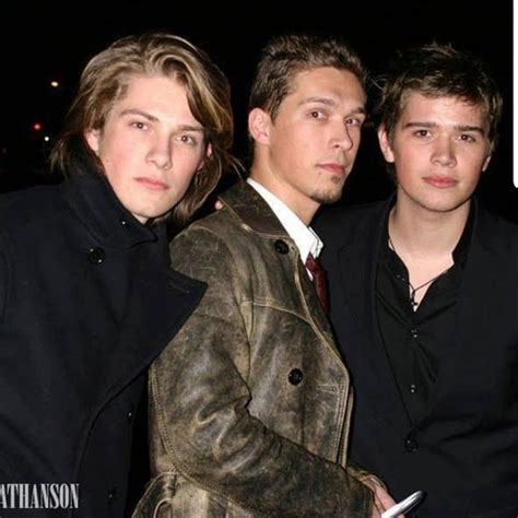 Pin On Hanson Zac Hanson Taylor Hanson Hanson Brothers