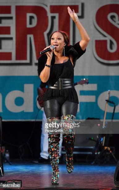 Chante Moore In Concert Photos and Premium High Res Pictures - Getty Images