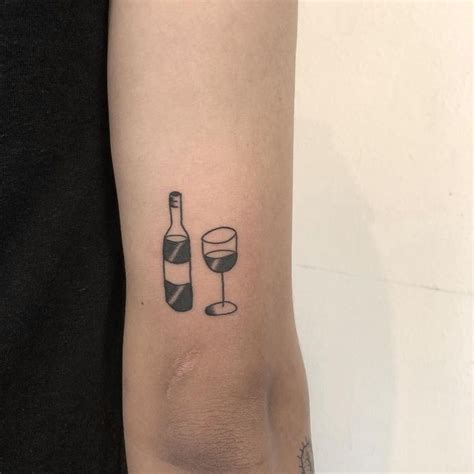 Lista Foto Tatuajes De Copas De Vino Para Amigas Actualizar