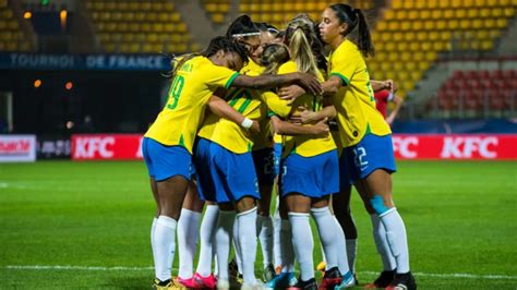 Ao Vivo Lula Vai Ao Treino Da Seleção Brasileira Feminina Em Brasília