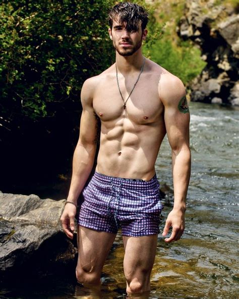 Hot Guys A Great Looking Guy Every Day Page