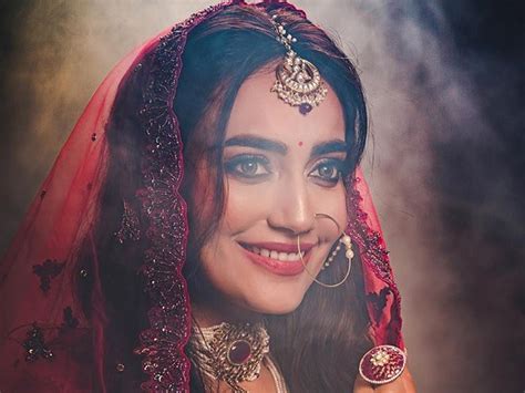 Naagin Actress Surbhi Jyoti Gives Bridal Fashion Goals In Red Lehenga ...