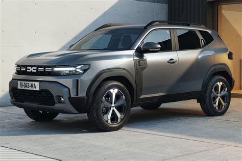 Dacia Duster HYBRID 140 Extreme 2024 Review AutoWeek