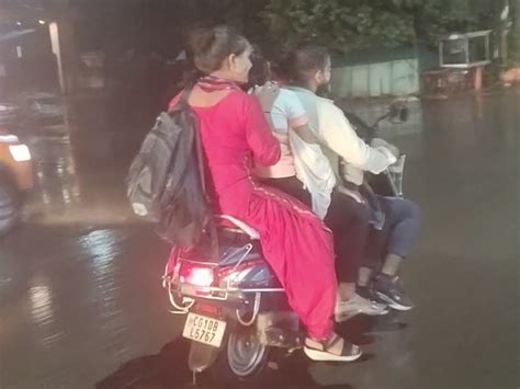 Violation Of Traffic Rules In Raipur रायपुर में ट्रैफिक नियमों का