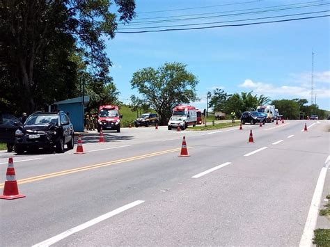 Batida Entre Dois Carros Deixa Seis Feridos Na BR 393 Em Barra Do