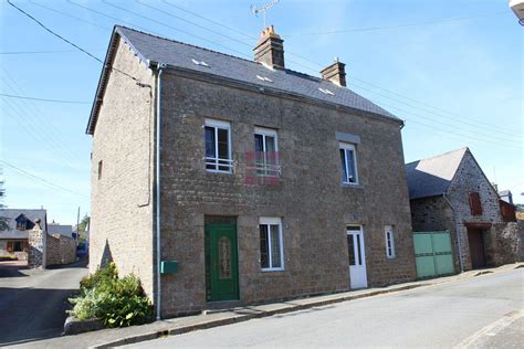 Maisons à vendre à Saint Denis De Gastines entre particuliers et agences