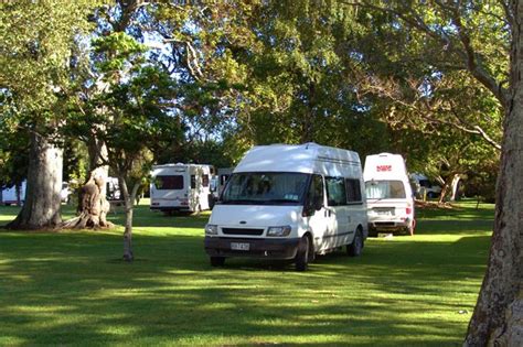 Powered Grass Site Motueka Top 10 Holiday Park