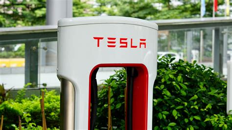 Tesla Superchargeurs V Une Fuite Nous D Voile Un Aper U Des Futures