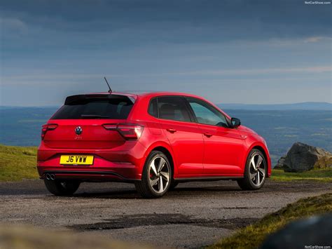 Volkswagen Polo 2022 Red