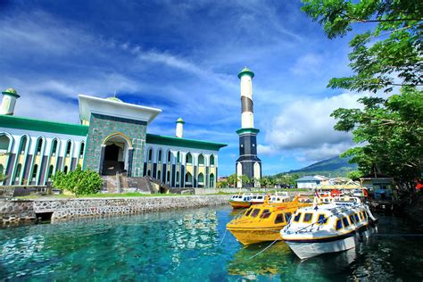 Masjid Al Munawar Ternate RASYIDI CLAN