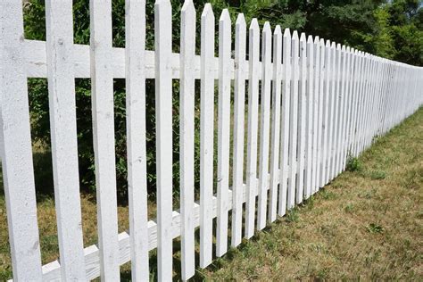 Horizontal Vs Vertical Fence How To Choose Alpine Fencing