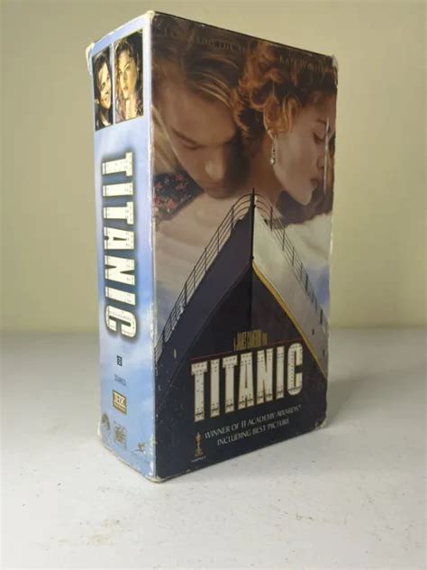 TITANIC VHS MOVIE 2 Tape Set 1998 Leonardo DeCaprio Oscars Paramount 5