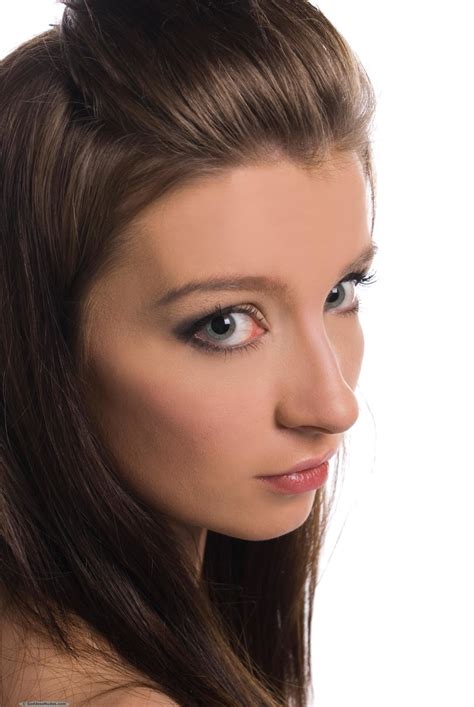 Goddess Nudes Featuring Elona Nude XXX CoedCherry