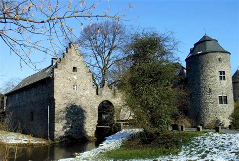 Schloss Angermundratingen Foto And Bild Architektur Ländliche