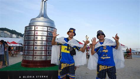 Hinchas de Fluminense atacan a simpatizantes de Boca en Río de Janeiro