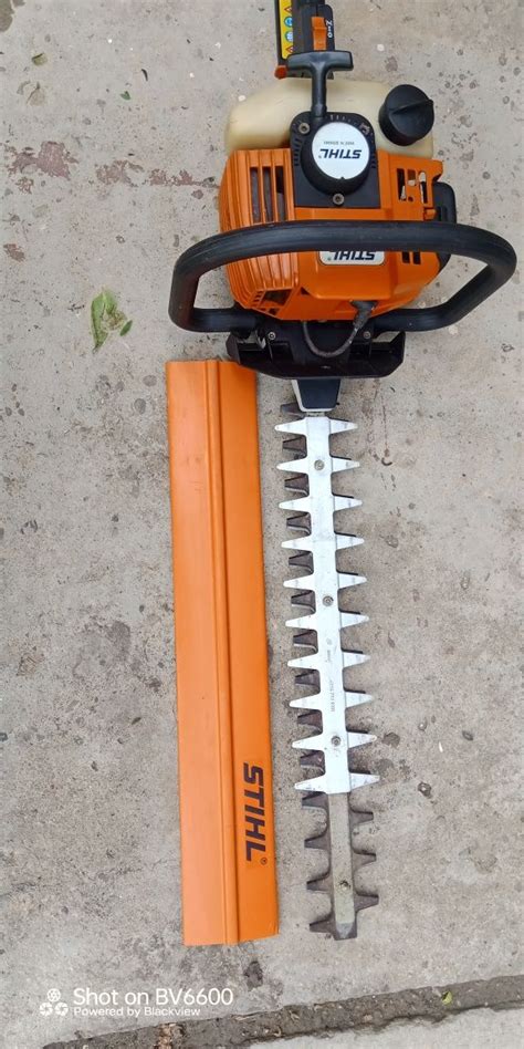 Trimar De Tuns Gard Viu Stihl HS80 Crang OLX Ro