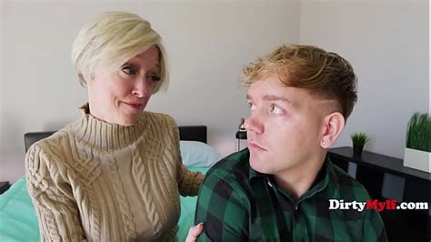 Hangers Videos XVIDEOS