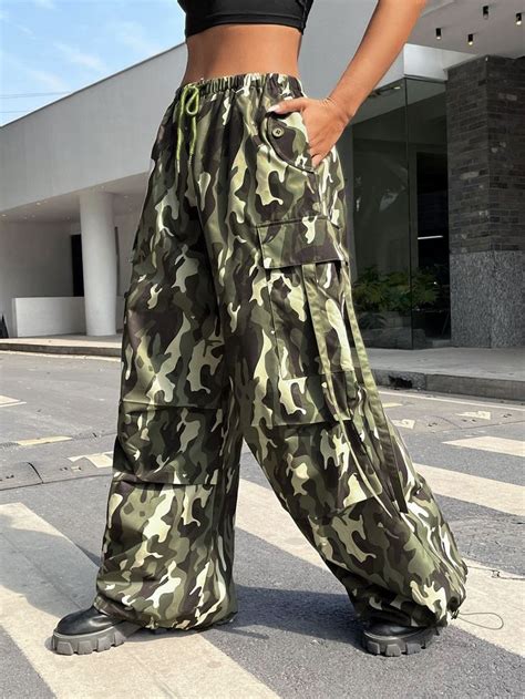 Pantalones Cargo Con Estampado De Camuflaje Con Bolsillo Lateral Con