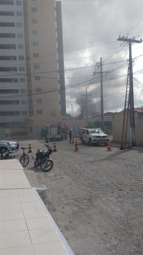 Saj Princípio De Incêndio Atinge Condomínio No Bairro São Cristóvão