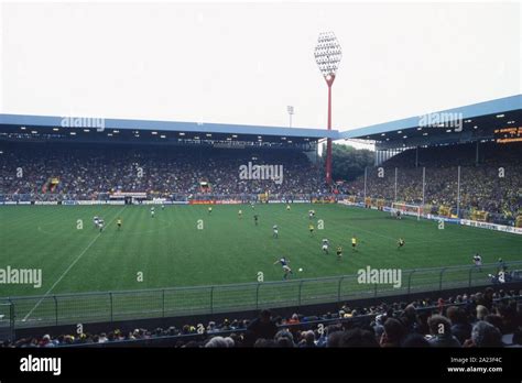 Westfalenstadion Dortmund Stock Photos & Westfalenstadion Dortmund ...