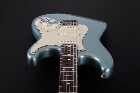 Fender American Vintage Reissue Stratocaster Bigfoot Guitars