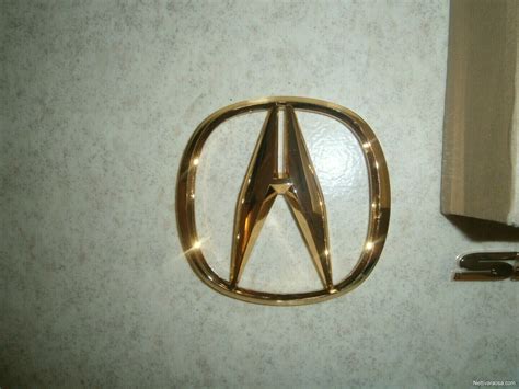 Nettivaraosa Honda Acura Legend Rl 2006 24k Gold Emblem Auton