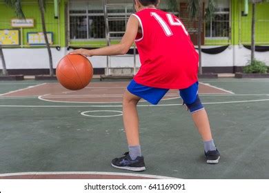 7,752 Bounce basketball Images, Stock Photos & Vectors | Shutterstock