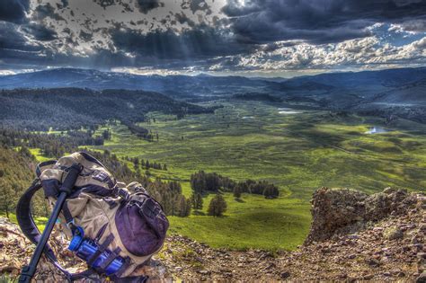 Hiking in Yellowstone : HDR