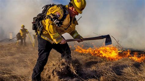 Two People Injured As Crews Battle 1000 Acre Brush Fire In Livermore