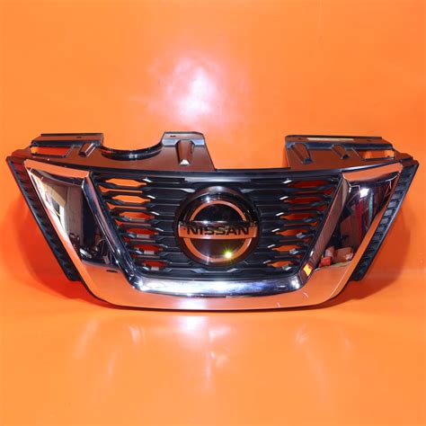 Nissan Rogue Grille Fw A Oem