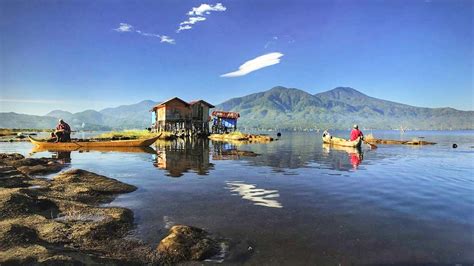 Pesisir Danau Tempe Dan Keindahan Alam Desa Nepo Kecamatan Tanasitolo