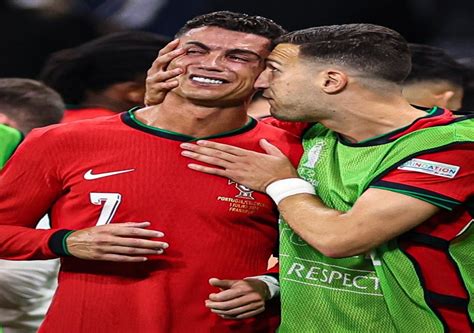 في يورو 2024 كريستيانو رونالدو يدخل نوبة من البكاء بعد إهدار ركلة