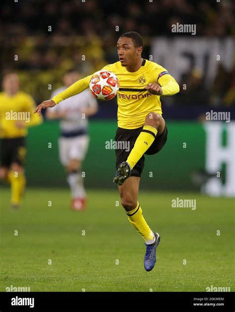 Abdou diallo dortmund hi-res stock photography and images - Alamy