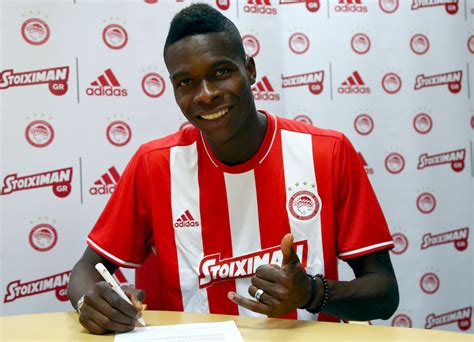 Cissé signs for Olympiacos - ΟΛΥΜΠΙΑΚΟΣ - Olympiacos.org