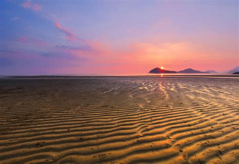 日本のウユニ塩湖こと香川県の「父母ヶ浜」って知ってる？ 3つの条件をクリアすれば “天空の鏡” を体験できるのです Pouch ポーチ