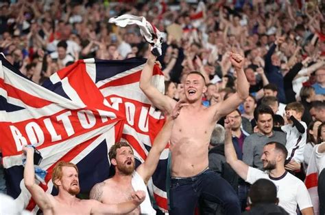 England Fans Face Huge Fines For Going Topless In Qatar World Cup Despite 50c Temps Daily Star